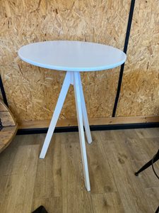 שולחן בר לבן עגול 0.75 3 זרועות